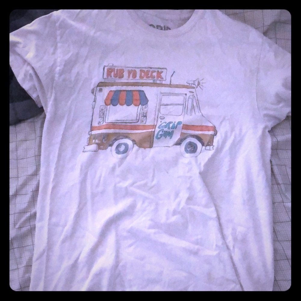 Grip gum shirt